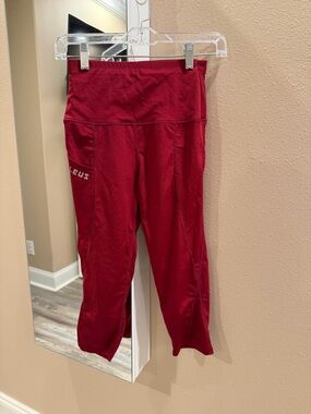 Maroon/Red Performance Capri Leggings